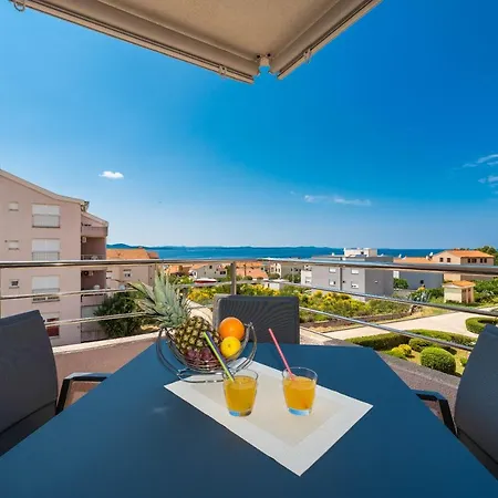 Deluxe Anita1 Ζαντάρ